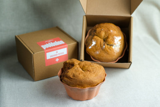 Orehova potica v potičnici